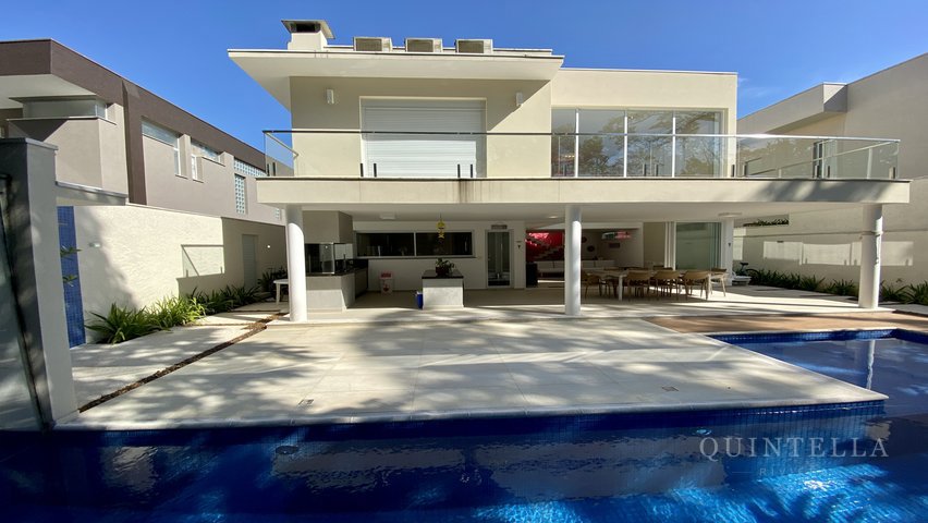 Casa — foto 1 de 27