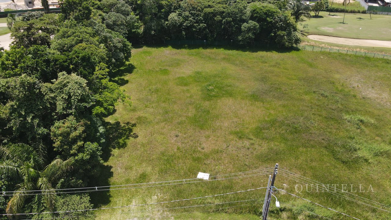 Terreno — foto 1 de 4
