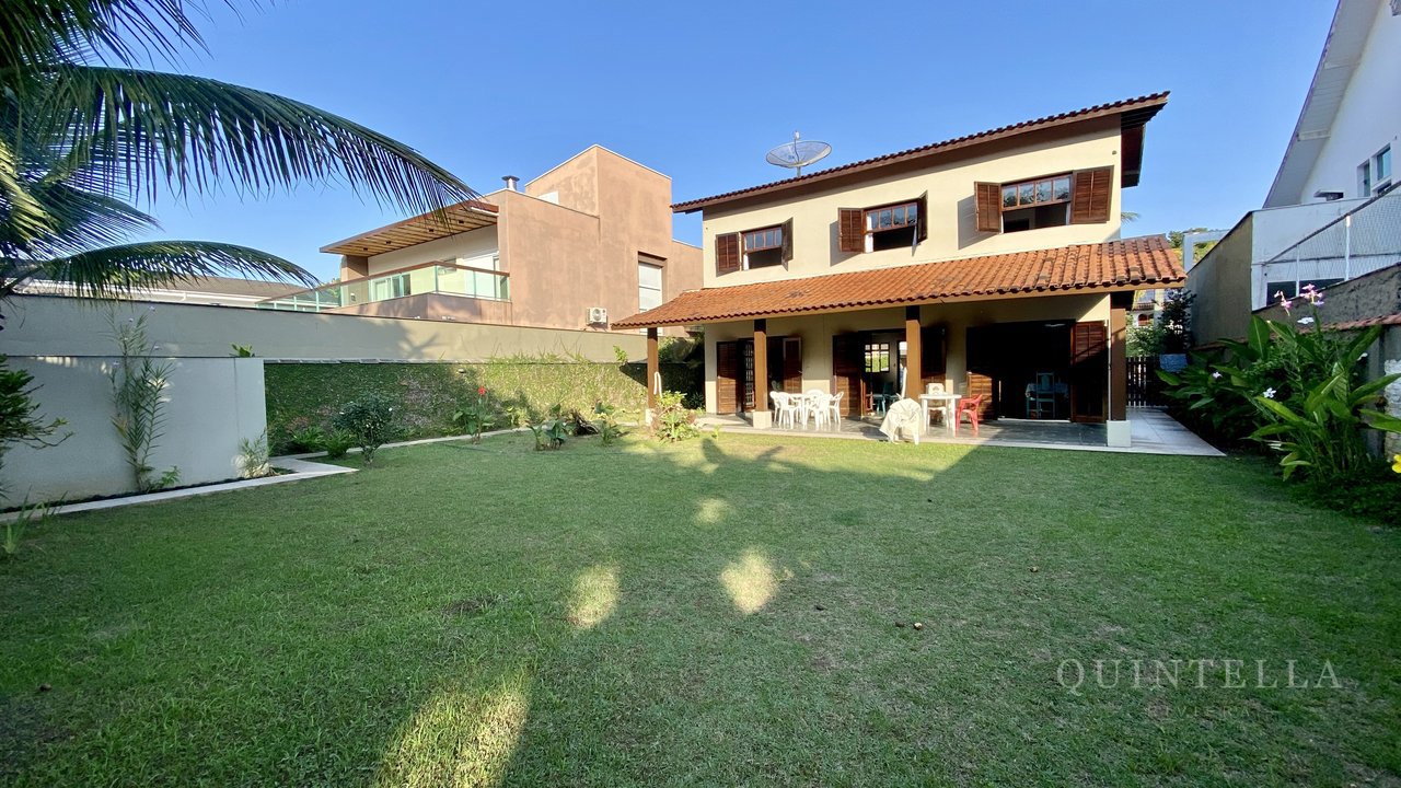 Casa — foto 1 de 13