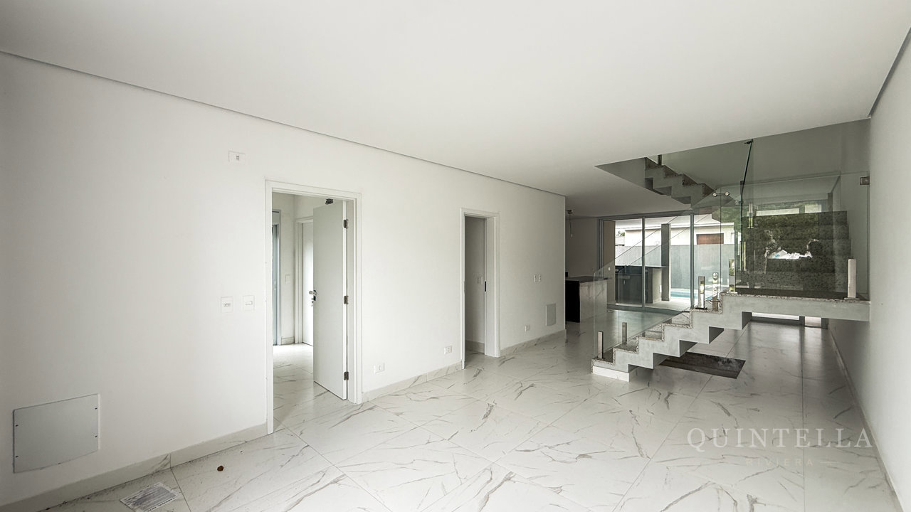 Casa em Condomínio — foto 2 de 35