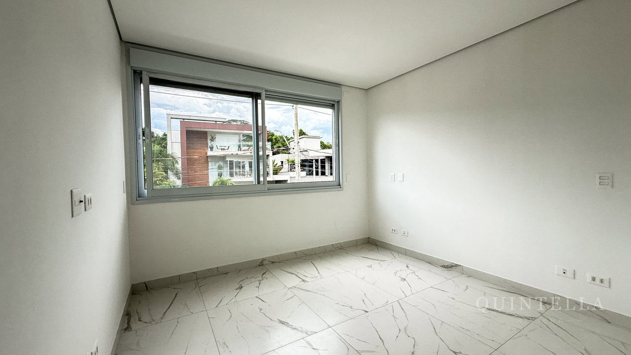 Casa em Condomínio — foto 8 de 35