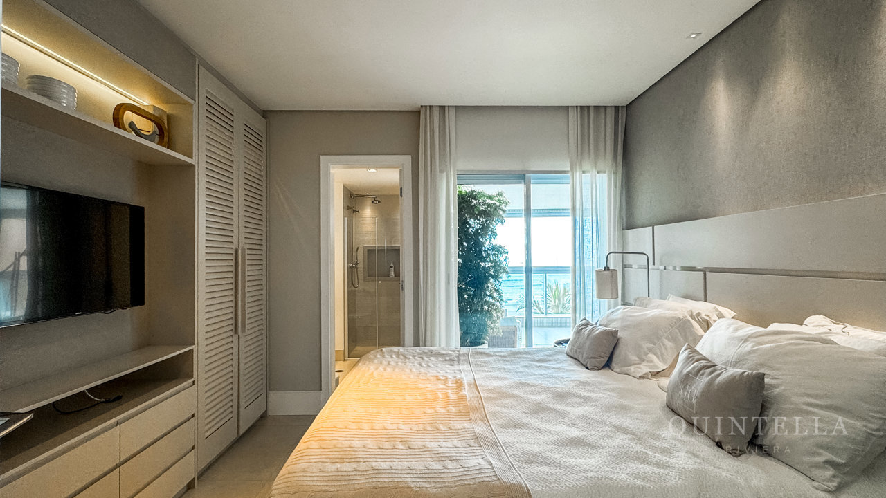 Apartamento pé na areia frontal — foto 25 de 61